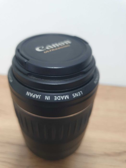 Фотообектив Canon EF 55-200 mm