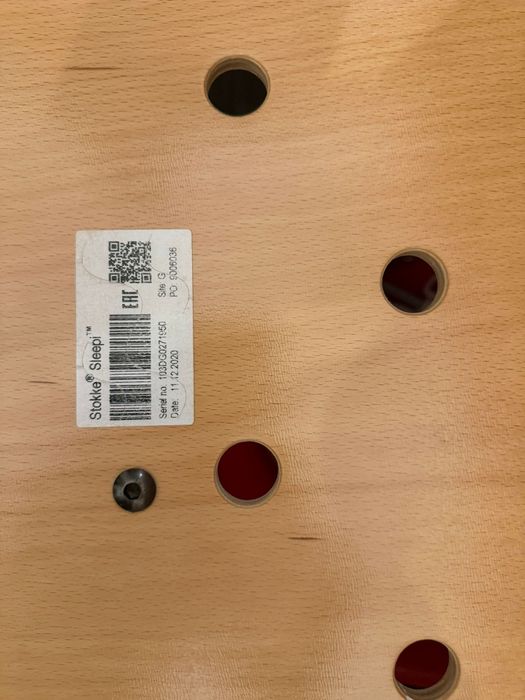 Patut 0-5 ani Stokke® Sleepi™ v3 cu saltea si cearceaf