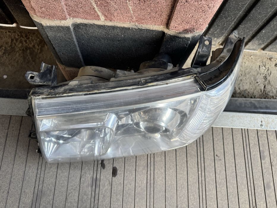 Фары Toyota Land cruiser