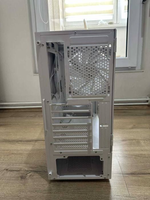 Carcasa PC KRUX Vako White RGB