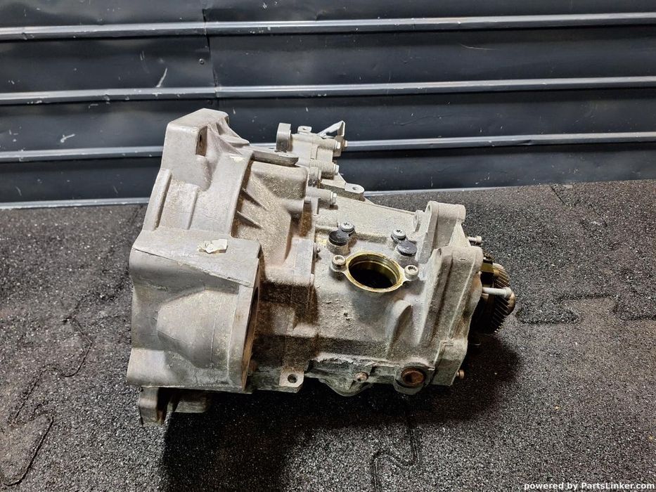 Cutie De Viteze Defecta 1.9 Tdi 6+1 Vw Touran (1T1, 1T2) [ 2003 - 2010 ]