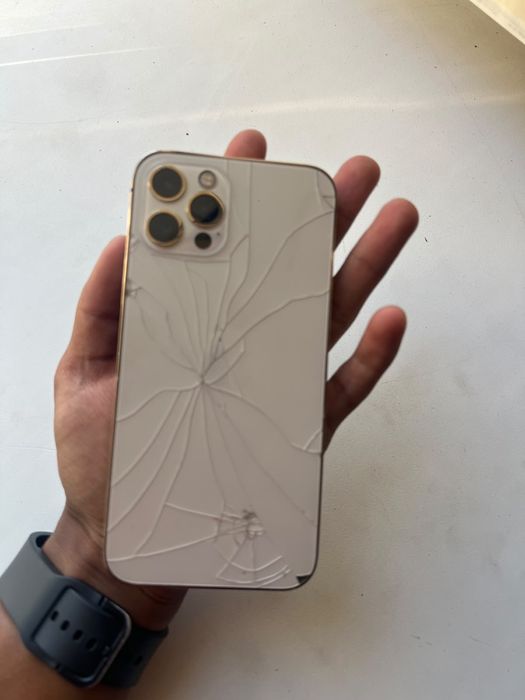 iPhone 12 pro 256гб