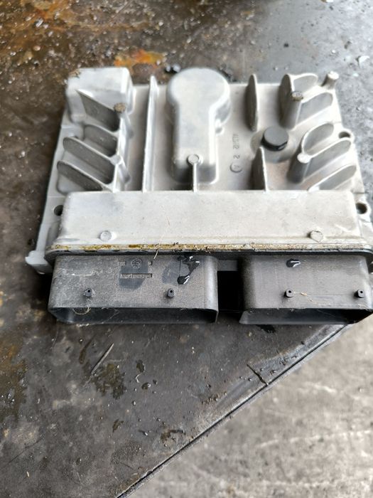 Компютър за двигател за Opel Astra J 1.7cdti