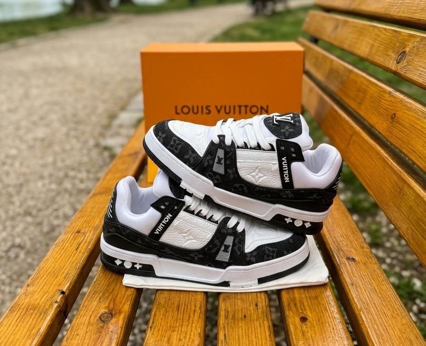 Adidasi Louis Vuitton LV Trainer Negru Alb - Calitate Premium