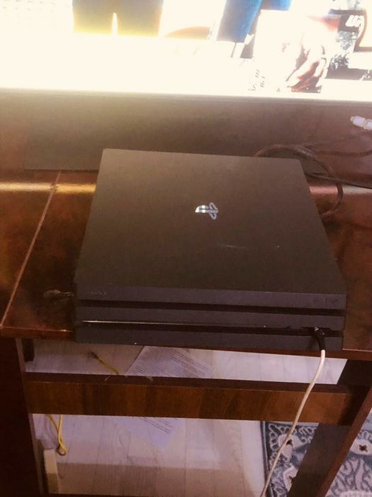 Playstation 4 pro , Ps 4 pro