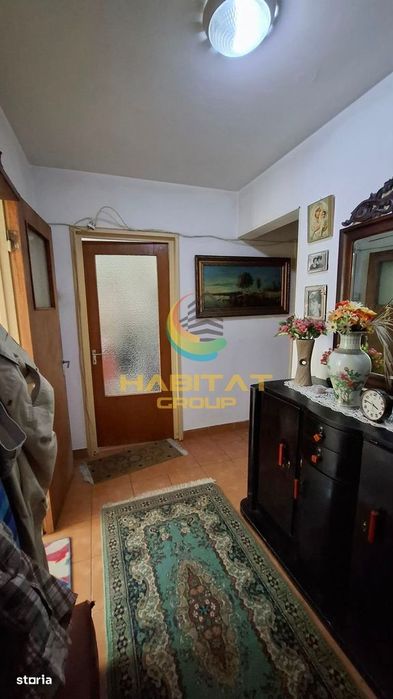 Apartament 4 camere decomandat Resita -  Scoala 129