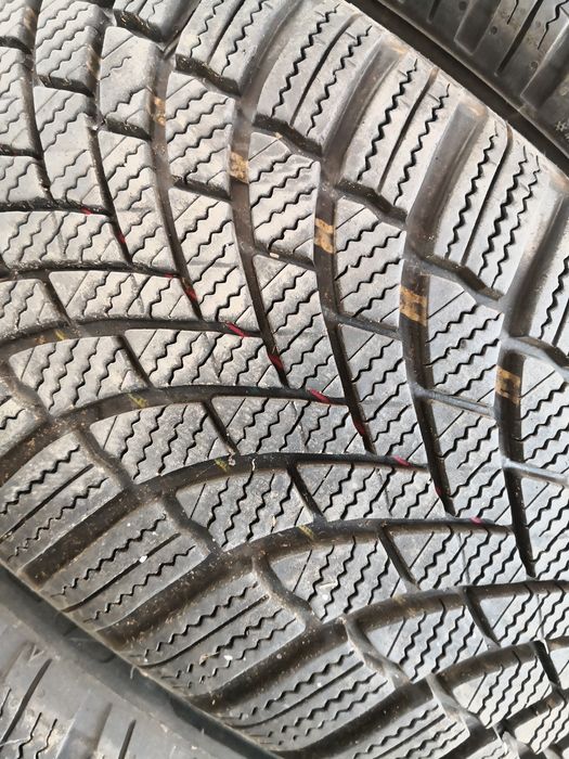 205 50 17 цола гуми като нови Bridgestone dot 23