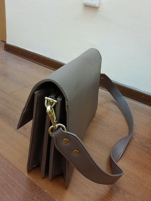 Женская сумка Lichi