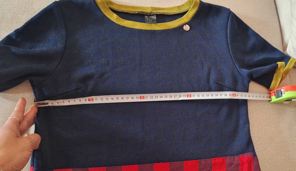 Красива рокля на марката Lucy м