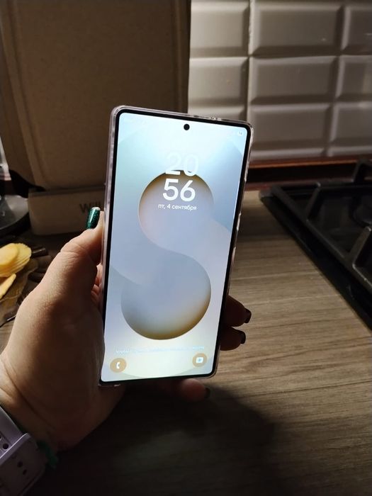 Продам Samsung S25 ultra