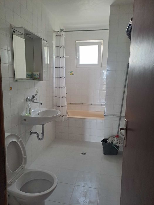 Дава се под наем Тристаен апартамент в Плевен, Широк център - 100 кв.м за 306 € - Снимка #5