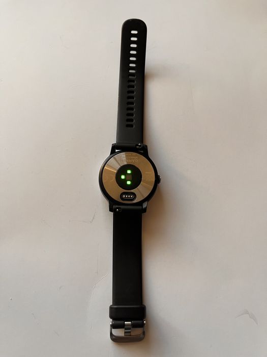 Часовник Garmin Vivoactive 3