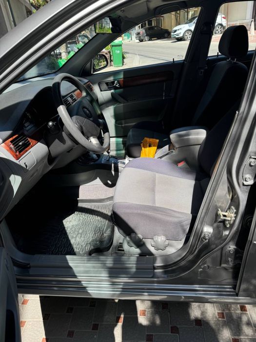 Продается Chevrolet Lacetti 1.6 (2013г.) в цвете мокрый асфальт!