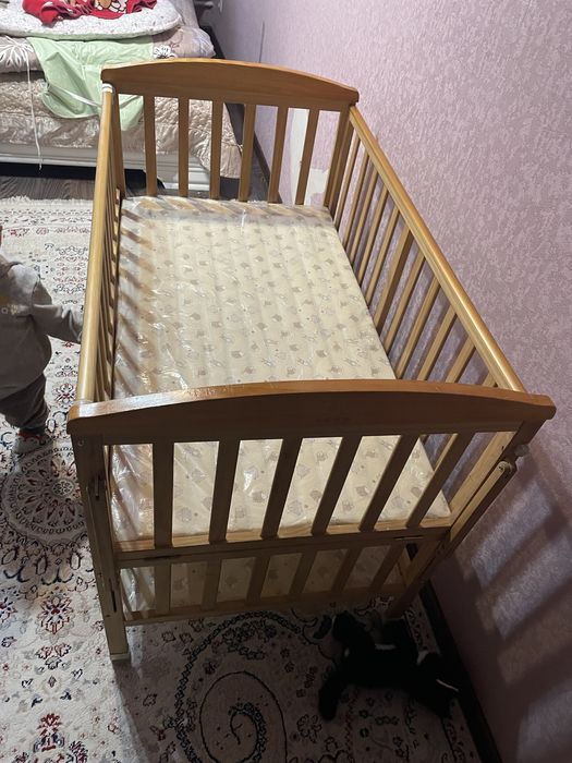 Продам манеж в хорошем состоянии