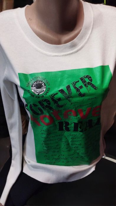 Чисто нова блуза от кашмир