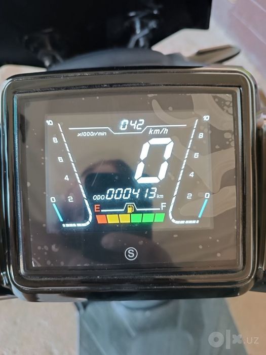 Skuter Tank-3 redline
Madeli Tank-3redlaen
Yurgan masofa 413 km 
Ho