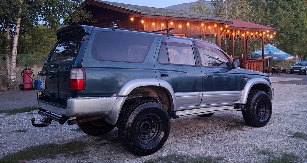 Vand sau achimb Toyota Hilux