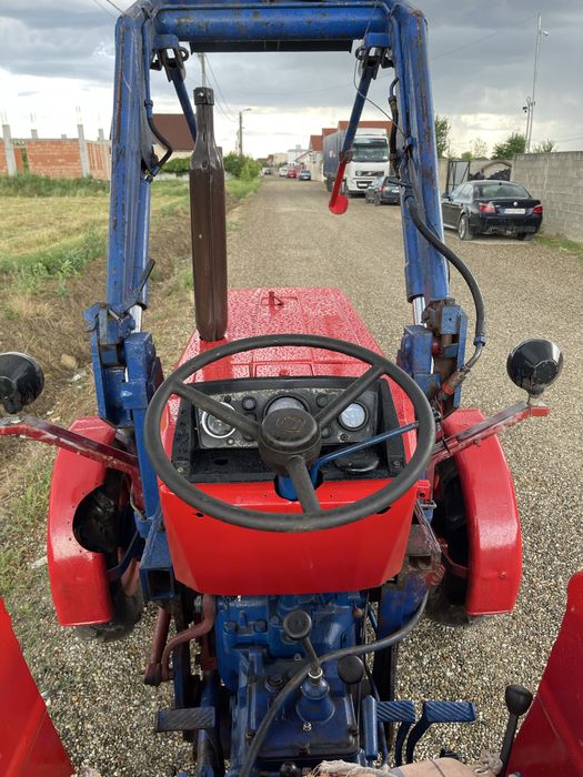 UTB 550 DT cu incarcator