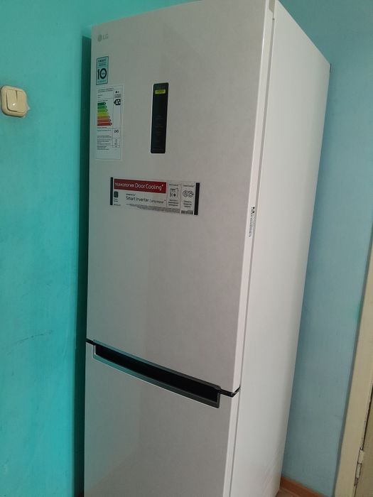 Продам холодильник LG