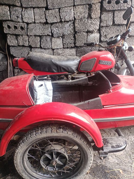 Мотоцикл Урал в облицовке Иж юпитер