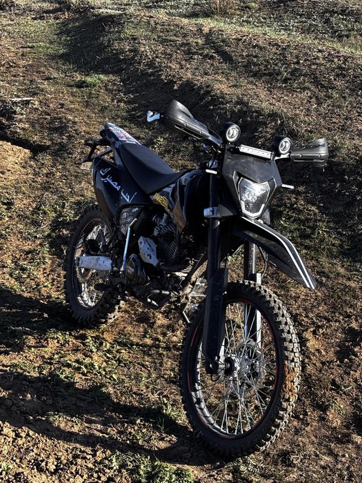 Продам эндуро 300 на 175fmm