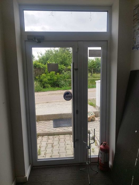 Spatiu comercial  de inchiriat, cu vad format