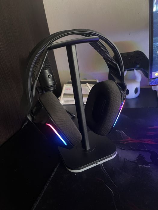 Vând PC Gaming complet + monitor 240Hz + periferice