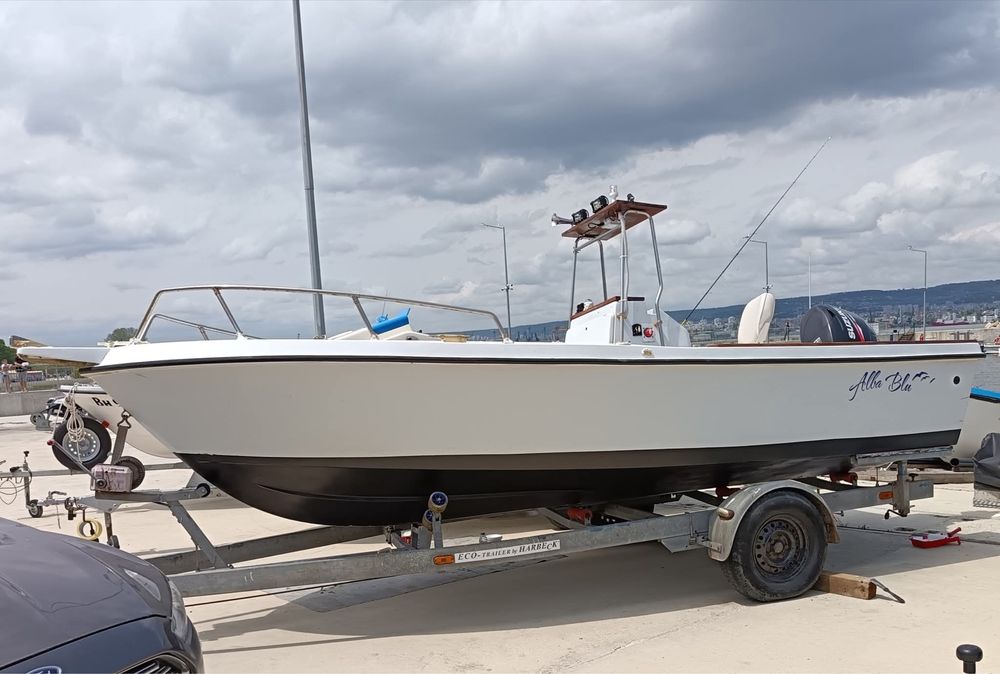 Регистрирана италианска лодка