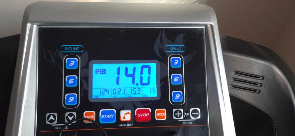 Бягаща пътека Lotto Veloce 8, 14 км, Наклон, Bluetooth