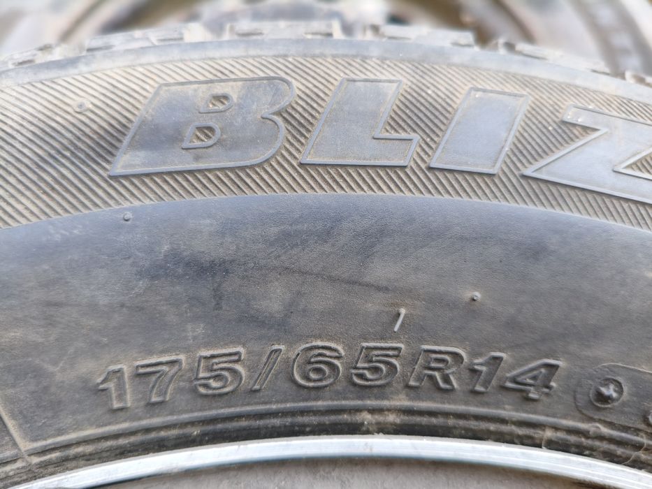 Диск с шиной R14 Разболтовка 5х100