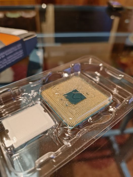 Procesor AMD Ryzen 5 1400, stare bună