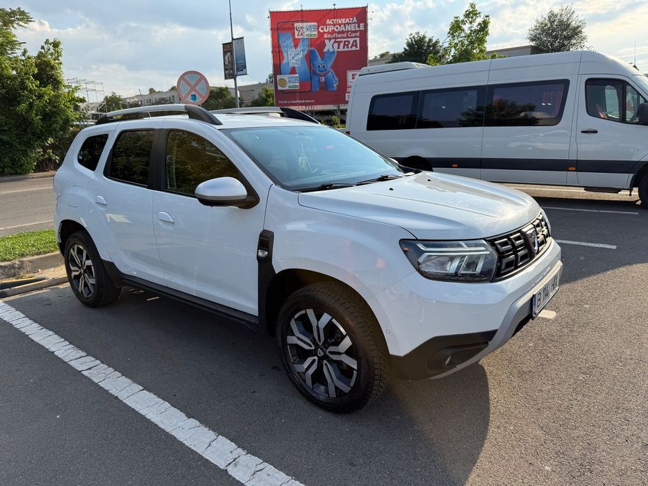 Dacia Duster Diesel 1.5dCi 4WD, echipare Prestige  an 2022, istoric service, TVA deductibil, car vertical, garantie 12 luni