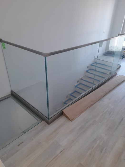Balustrada din sticla securizata