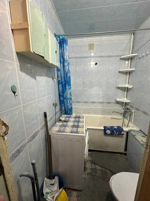 Продам 3 ком кварт в р-оне м. Северный