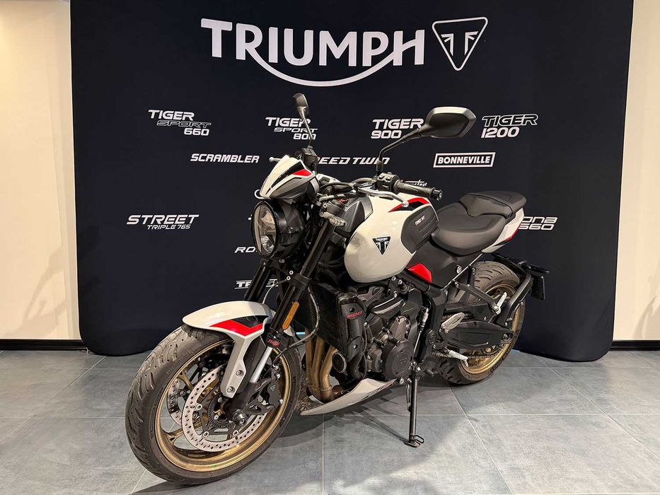 Motocicleta Triumph Trident 800 2026 Second | Finantare rapida