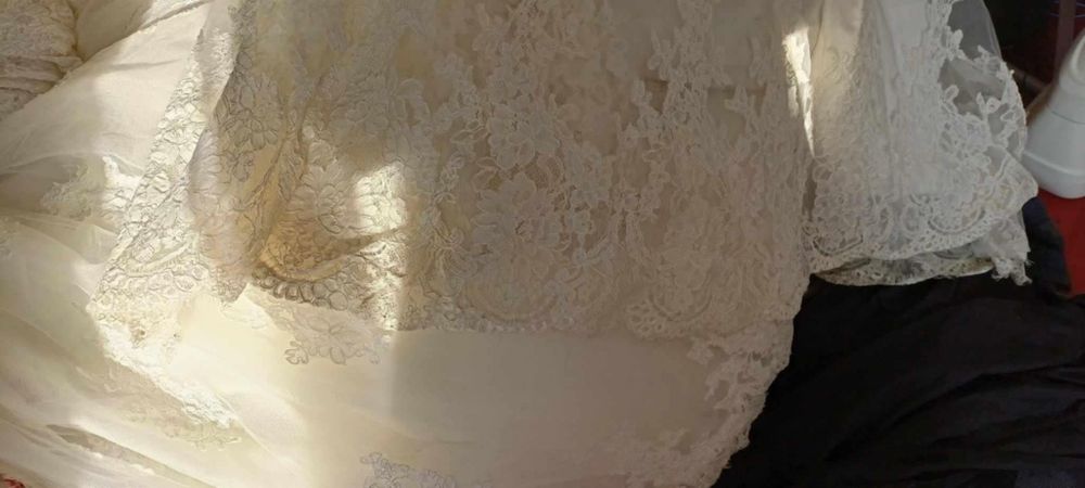 Rochie mireasa ivory, cu trena