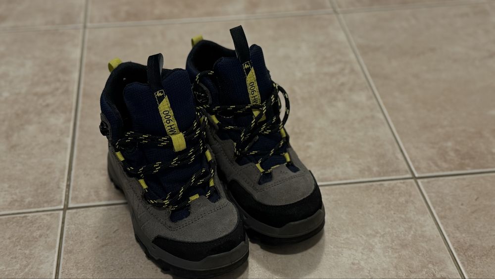 Зимни обувки - ботуши и боти- 23, 24, 26, 28