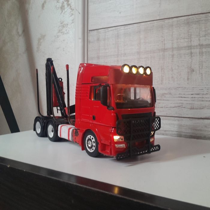Macheta MAN TGX scara1/32