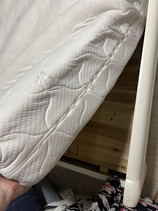 Двухспальная кровать сатылады