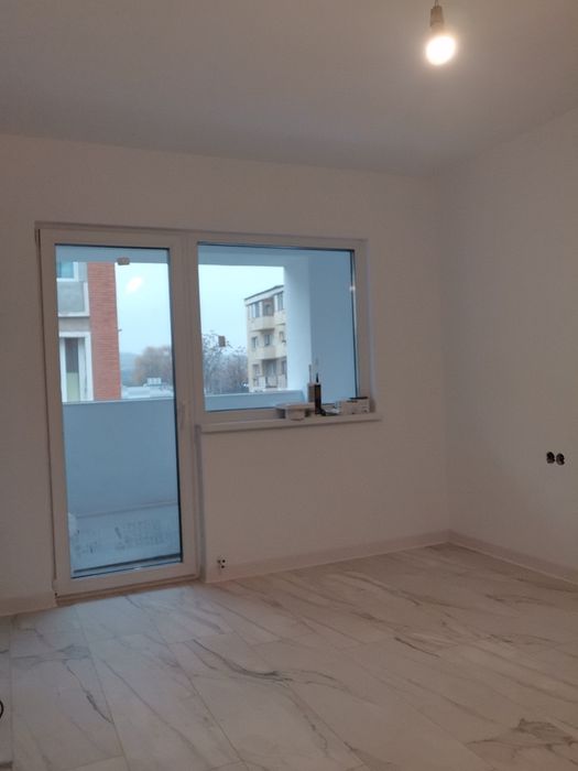 Persoana fizica execut lucrări de amenajări interioare