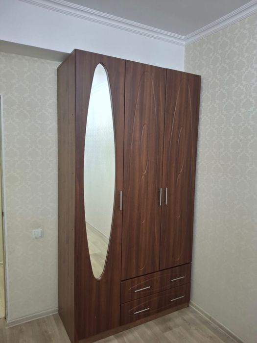 Продается шкаф в отличном состаяние