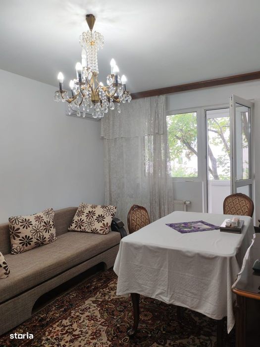 Apartament 4 camere, balcon, Drumul Taberei