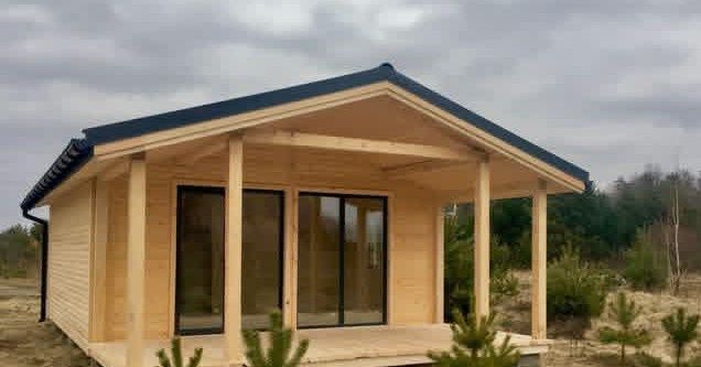 Vând cabane de lemn