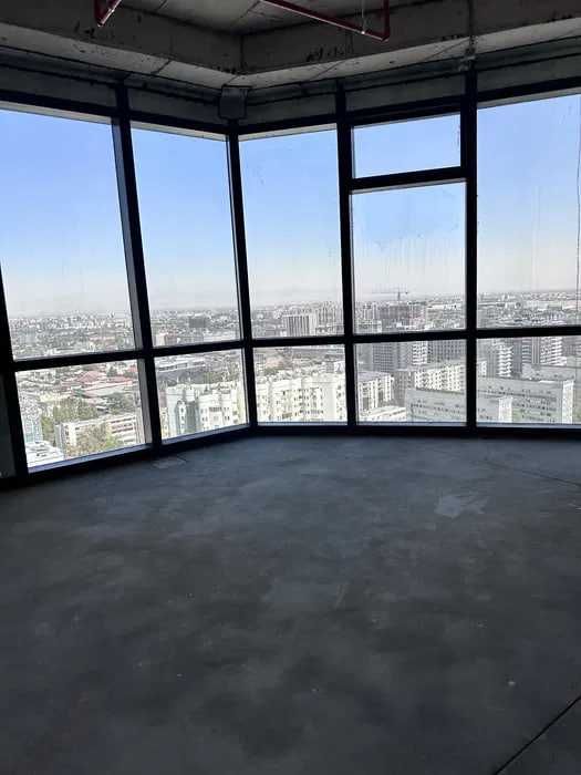 ПРОДАЁТСЯ помещение Piramit Tower 86м2