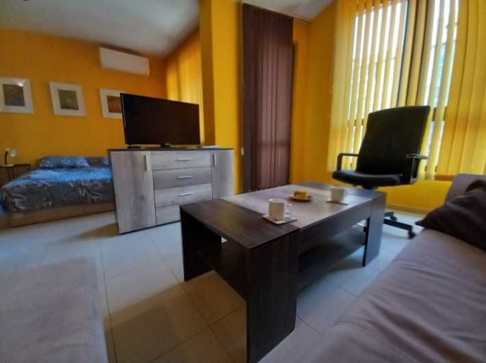 Дава се под наем Едностаен апартамент в София, Изток - 42 кв.м за 480 € - Снимка #2