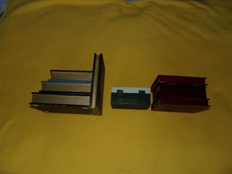 Cutiute  bijuterii lemn