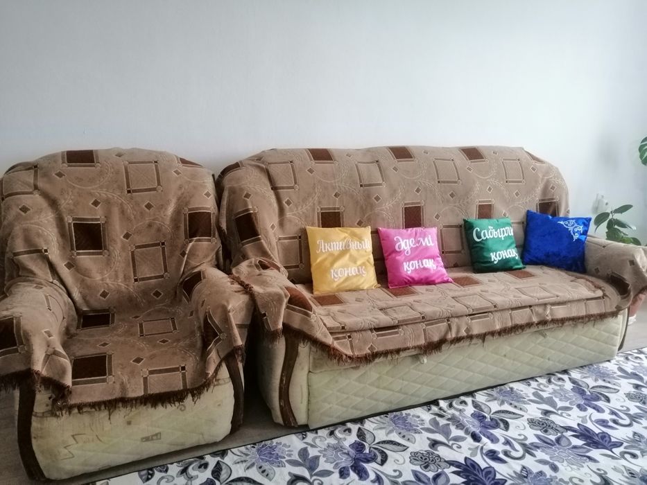 Диван с креслами