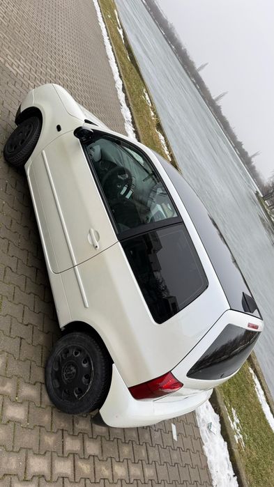 Polo lupo 2001 .