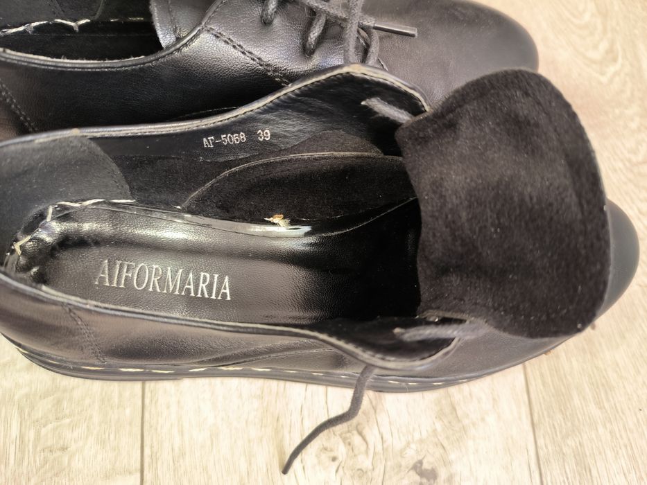 Продаётся женская осенняя обувь.