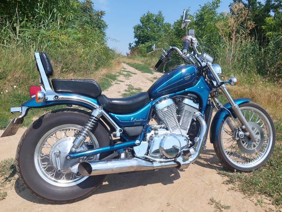 Suzuki Vs 800 intruder